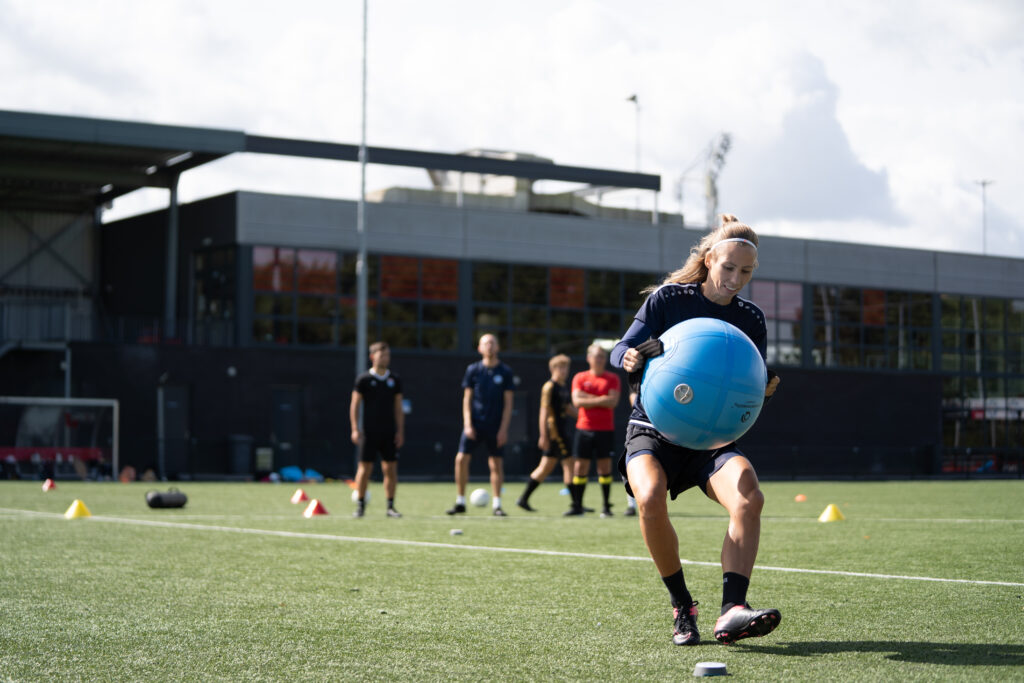 Dé theoretische basis voor elke voetbaltrainer of verzorger die te maken krijgt met geblesseerde spelers.