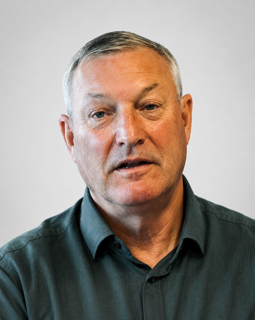 Ron Jans gastdocent JES Soccer Performance voor de opleiding Prestatiepsychologie / Mentale Trainer in de Sport bij JES Soccer Performance. Deze exclusieve 5 daagse KNVB geaccrediteerde opleiding start woensdag 16 september 2026 in Nijmegen en wordt slechts 1x per jaar aan maximaal 15 cursisten aangeboden.